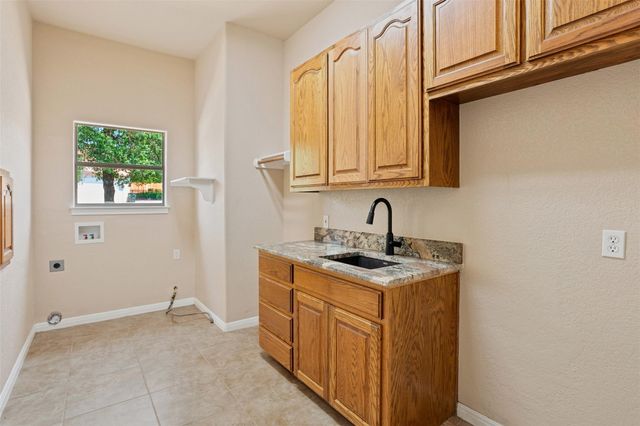 107 Hallie CT, Georgetown, TX 78633
