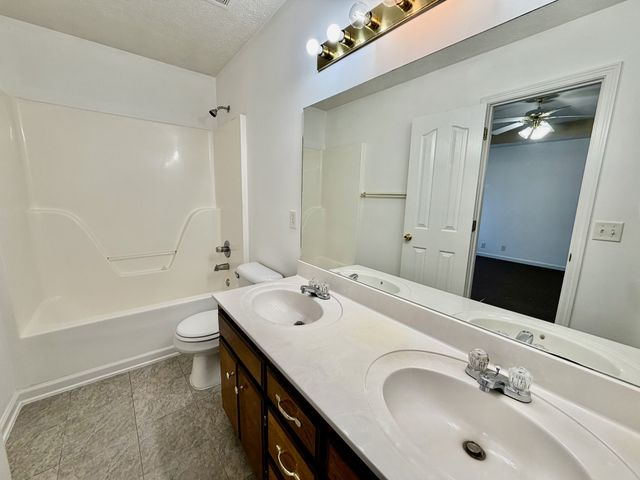 2724 Roscommon Drive, Murfreesboro, TN 37128