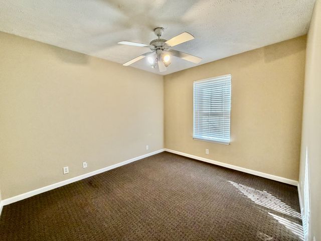 2724 Roscommon Drive, Murfreesboro, TN 37128