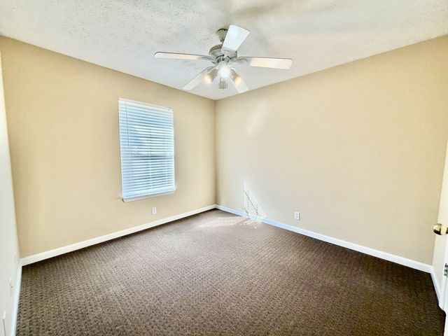 2724 Roscommon Drive, Murfreesboro, TN 37128