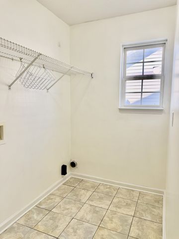 2724 Roscommon Drive, Murfreesboro, TN 37128