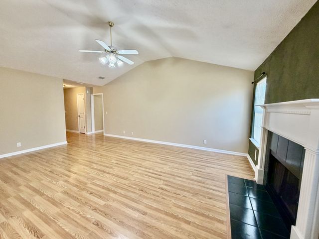 2724 Roscommon Drive, Murfreesboro, TN 37128