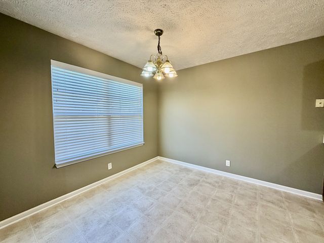 2724 Roscommon Drive, Murfreesboro, TN 37128