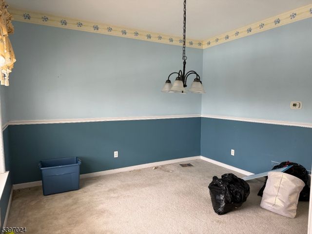 39 Canterbury Ln, Mansfield Twp., NJ 07840