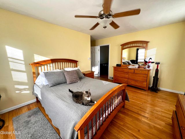 20 Peter Lane, Amsterdam, NY 12010