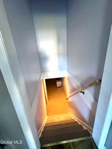 20 Peter Lane, Amsterdam, NY 12010