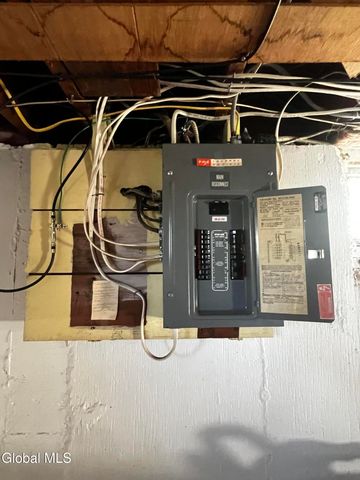 20 Peter Lane, Amsterdam, NY 12010