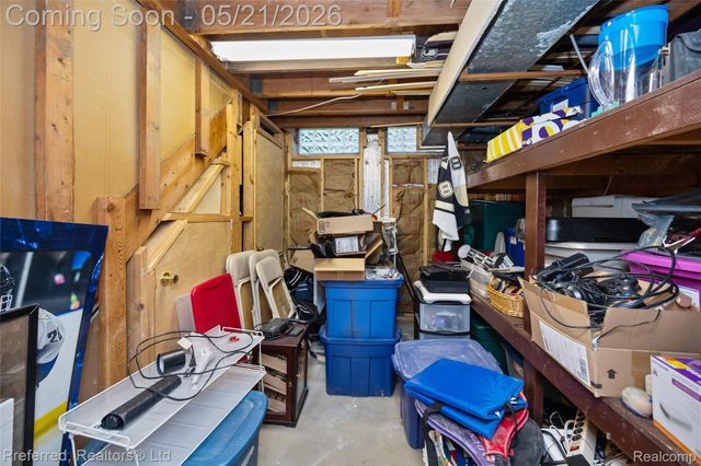 21225 Parklane Street, Farmington Hills, MI 48335
