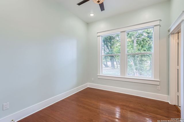 515 W Highland Blvd, San Antonio, TX 78210