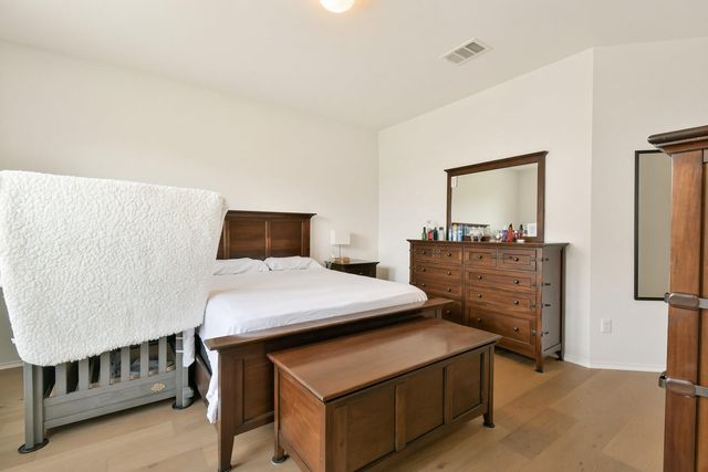 120 Palm DR, Buda, TX 78610