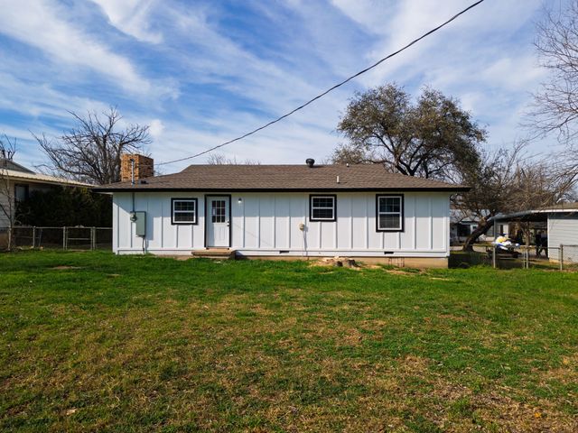 44 Sue Ann Drive, Lampasas, TX 76550