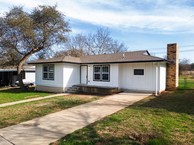 44 Sue Ann Drive, Lampasas, TX 76550