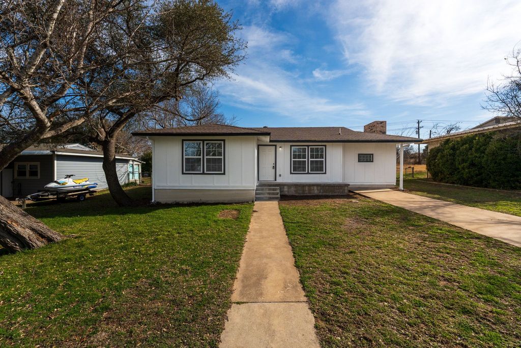 44 Sue Ann Drive, Lampasas, TX 76550
