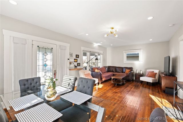 2126 Ekin Avenue, New Albany, IN 47150