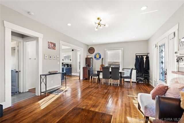 2126 Ekin Avenue, New Albany, IN 47150