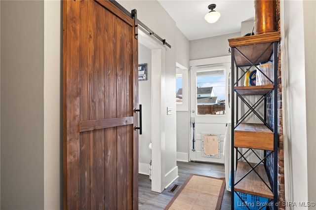 2126 Ekin Avenue, New Albany, IN 47150