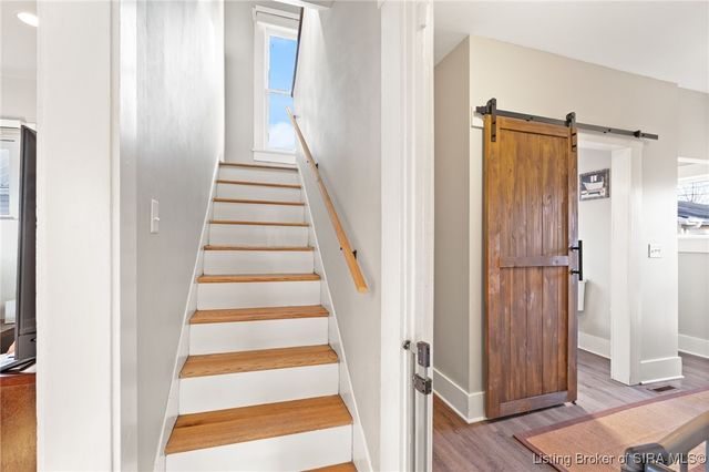 2126 Ekin Avenue, New Albany, IN 47150