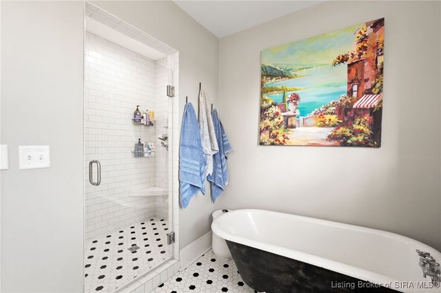 2126 Ekin Avenue, New Albany, IN 47150