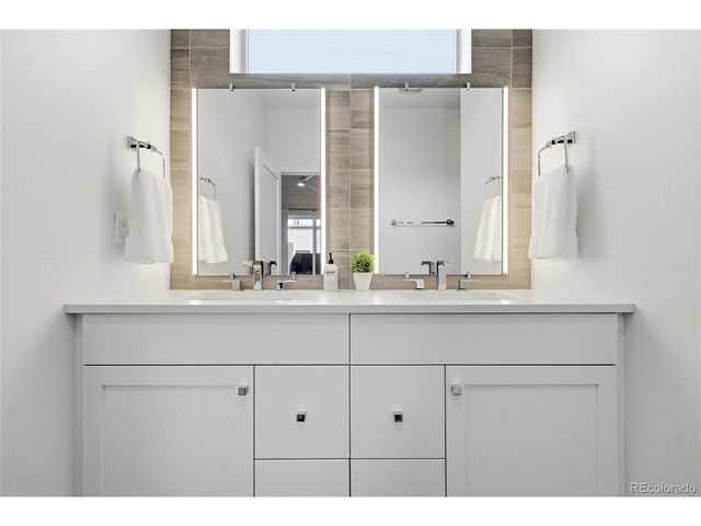4055 W Conejos Pl, Denver, CO 80204