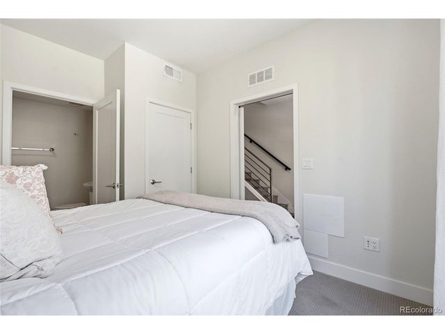 4055 W Conejos Pl, Denver, CO 80204