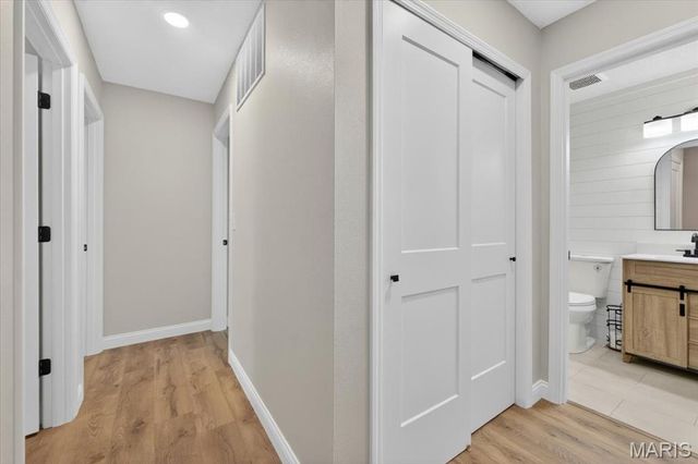 1327 Brandywine Lane, St Peters, MO 63376