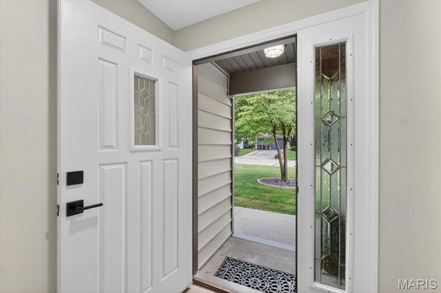 1327 Brandywine Lane, St Peters, MO 63376