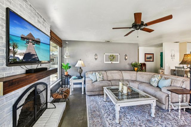 1507 Crestmont Ave, Roseville, CA 95661