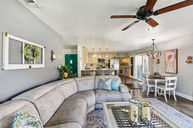 1507 Crestmont Ave, Roseville, CA 95661