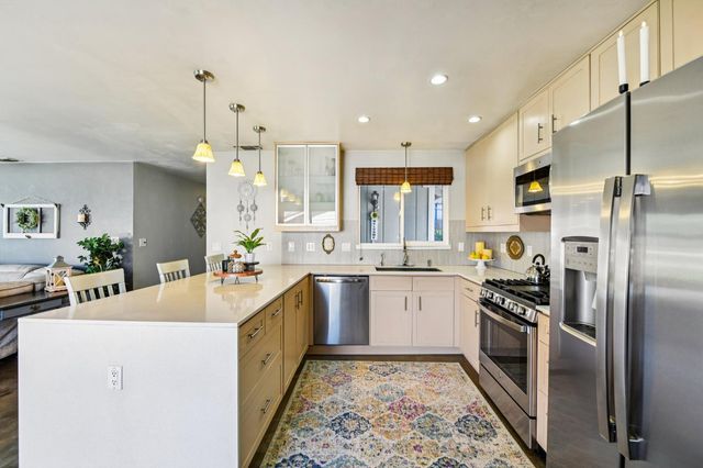 1507 Crestmont Ave, Roseville, CA 95661