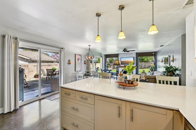 1507 Crestmont Ave, Roseville, CA 95661