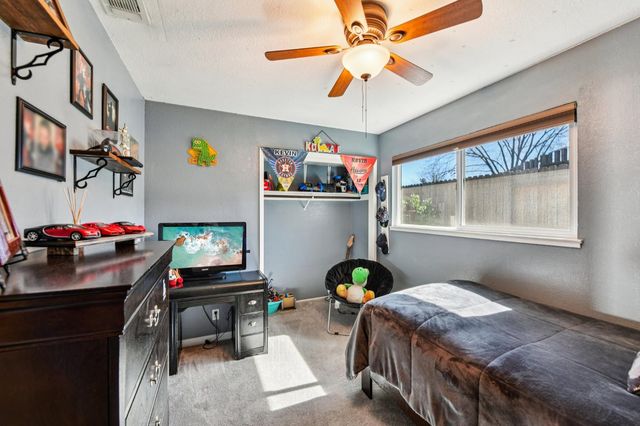 1507 Crestmont Ave, Roseville, CA 95661