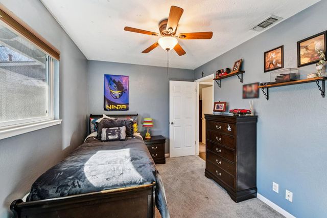 1507 Crestmont Ave, Roseville, CA 95661