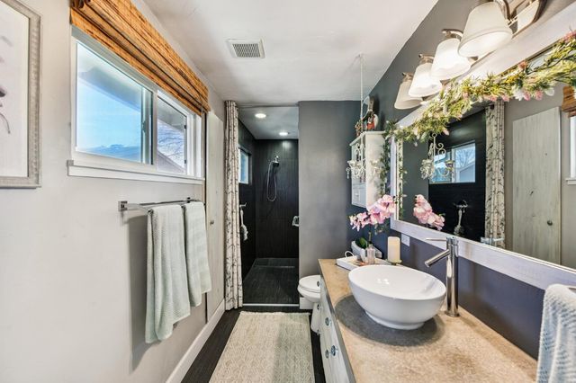 1507 Crestmont Ave, Roseville, CA 95661