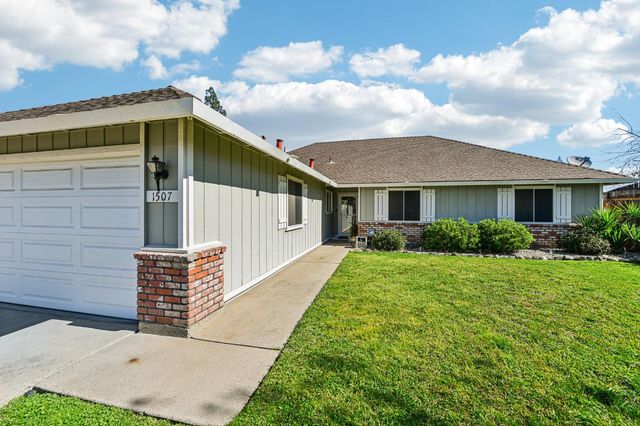 1507 Crestmont Ave, Roseville, CA 95661