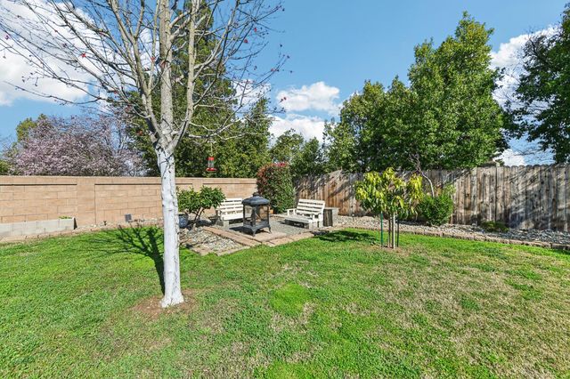 1507 Crestmont Ave, Roseville, CA 95661