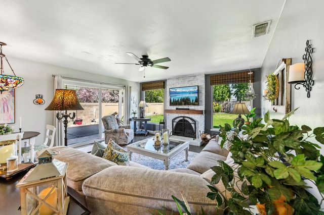 1507 Crestmont Ave, Roseville, CA 95661