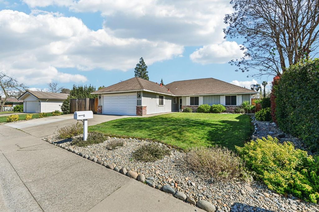 1507 Crestmont Ave, Roseville, CA 95661