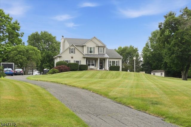 163 Bryans Rd, Washington Twp., NJ 08827