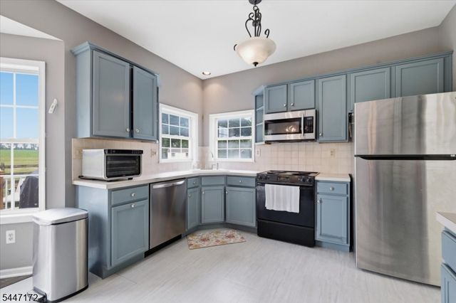 163 Bryans Rd, Washington Twp., NJ 08827
