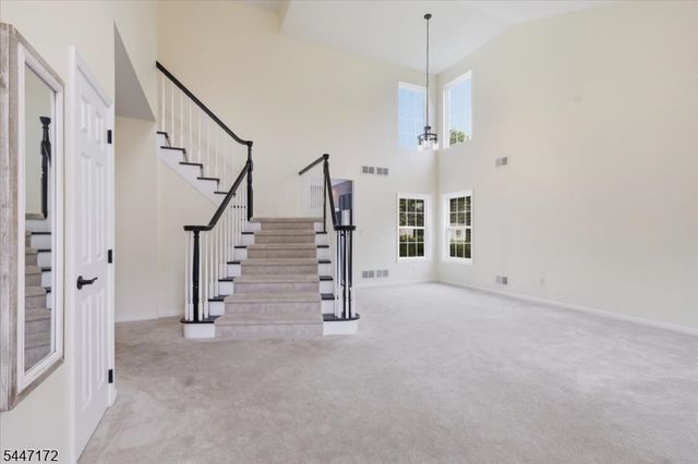 163 Bryans Rd, Washington Twp., NJ 08827