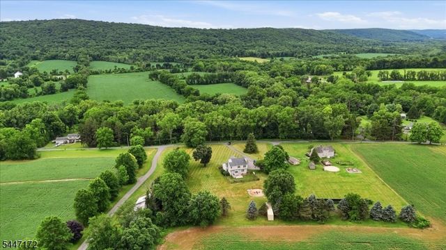 163 Bryans Rd, Washington Twp., NJ 08827