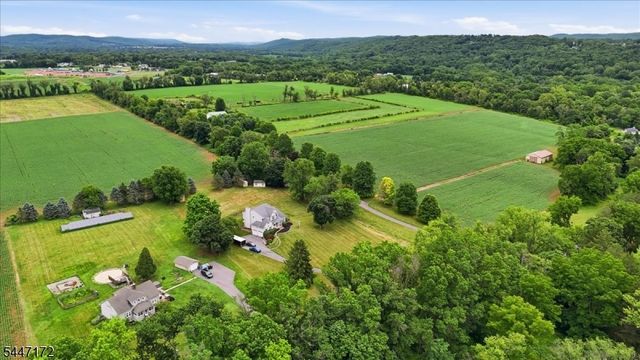 163 Bryans Rd, Washington Twp., NJ 08827