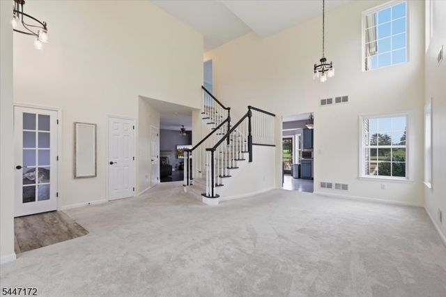 163 Bryans Rd, Washington Twp., NJ 08827