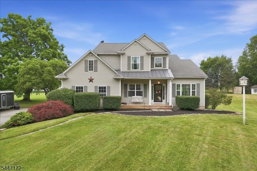 163 Bryans Rd, Washington Twp., NJ 08827