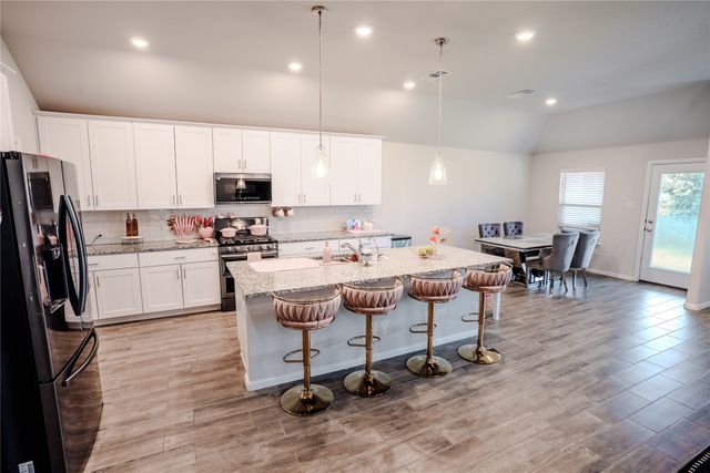 404 Eaton Drive, Justin, TX 76247
