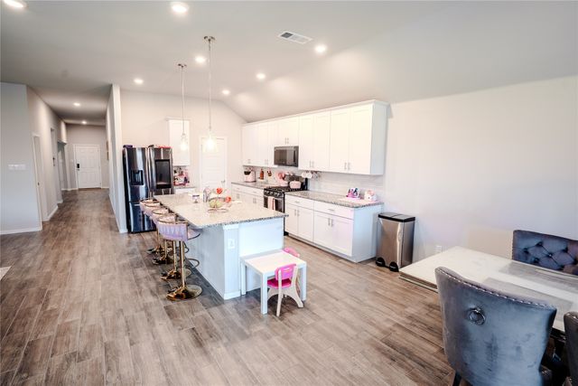 404 Eaton Drive, Justin, TX 76247