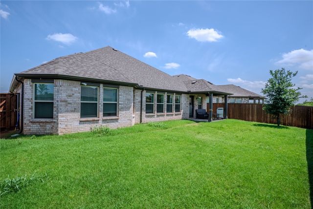 404 Eaton Drive, Justin, TX 76247