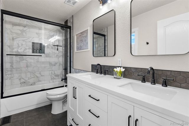 17252 Parkside Drive, Commerce City, CO 80022