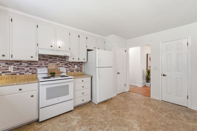 344 Highfield Dr, Murfreesboro, TN 37128