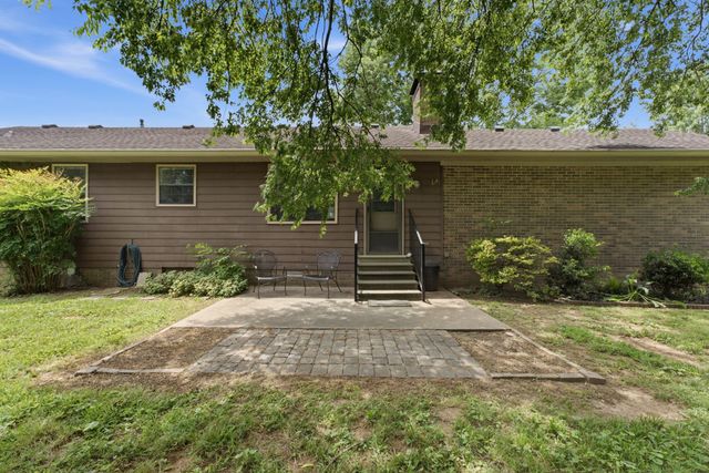 344 Highfield Dr, Murfreesboro, TN 37128
